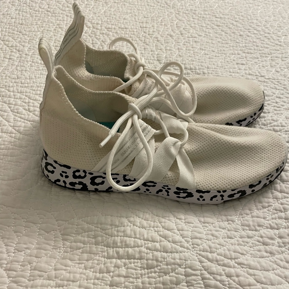 Womens Emu Australia Leura Cream Colour Wool Sneakers AU/US size 7